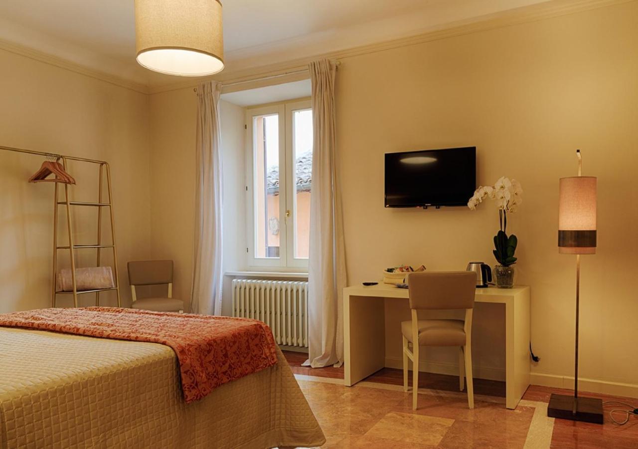 Il Cortile Segreto Bed & Breakfast San Severino Marche Exterior photo
